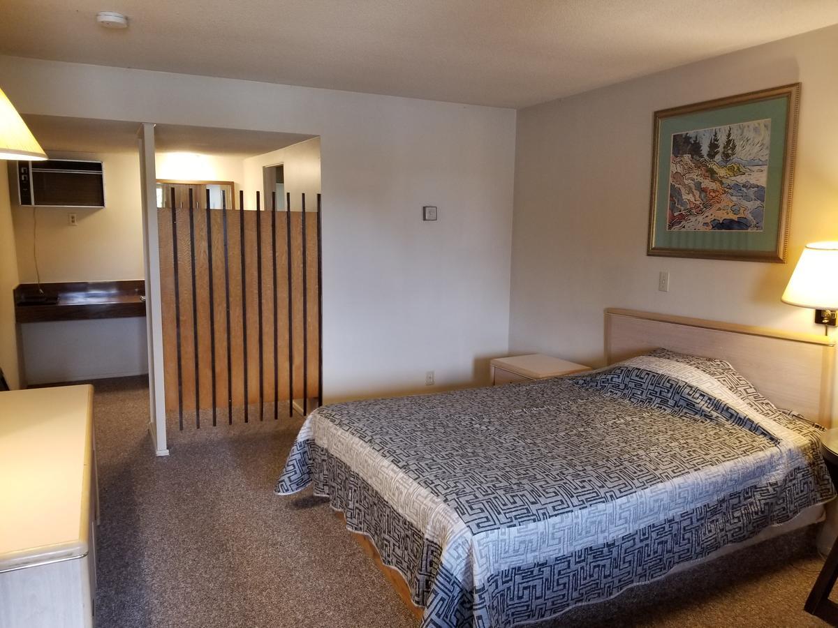 Slumber Lodge Williams Lake Esterno foto