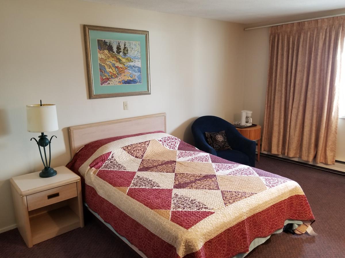 Slumber Lodge Williams Lake Esterno foto